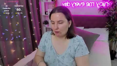 Snapshot of katyaneilson chatting on October 2025 05:10:01 AM Kate online show from October 2025 05:10:01 AM