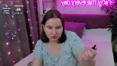 Snapshot of katyaneilson chatting on November 2025 04:02:02 AM Kate online show from November 2025 04:02:02 AM