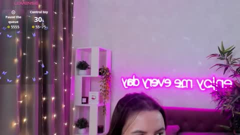 Snapshot of katyaneilson chatting on January 2026 05:43:02 AM Kate online show from January 2026 05:43:02 AM