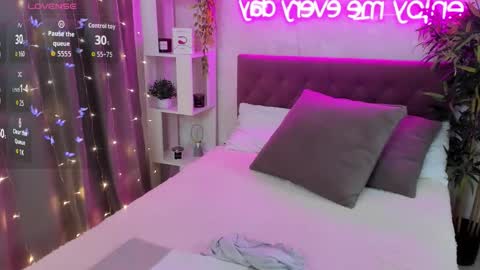 Snapshot of katyaneilson chatting on January 2026 06:26:02 AM Kate online show from January 2026 06:26:02 AM