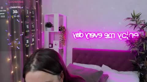 Snapshot of katyaneilson chatting on January 2026 03:12:02 AM Kate online show from January 2026 03:12:02 AM