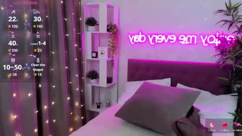 Snapshot of katyaneilson chatting on February 2026 05:26:01 AM Kate online show from February 2026 05:26:01 AM