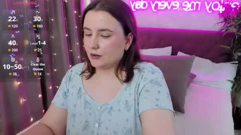 Snapshot of katyaneilson chatting on February 2026 07:51:01 AM Kate online show from February 2026 07:51:01 AM