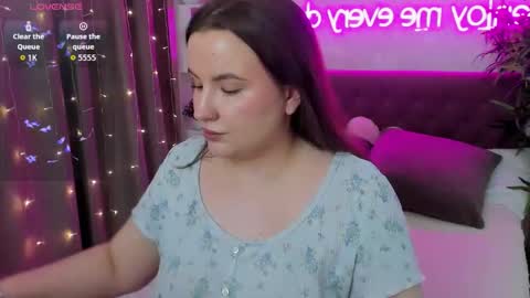 Snapshot of katyaneilson chatting on March 2026 08:26:33 AM Kate online show from March 2026 08:26:33 AM