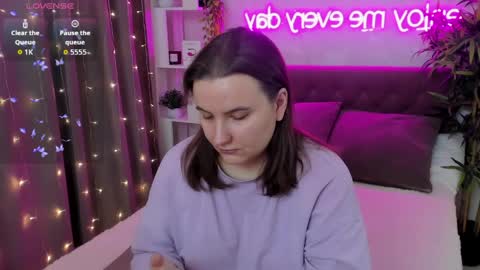 Snapshot of katyaneilson chatting on April 2026 03:26:02 AM Kate online show from April 2026 03:26:02 AM