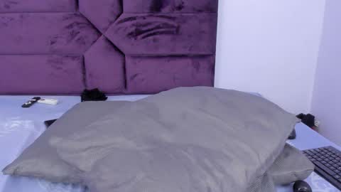 Snapshot of katybrowns chatting on December 2024 06:04:02 PM KATY online show from December 2024 06:04:02 PM