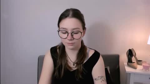 Snapshot of katygentle chatting on February 2026 04:03:02 PM Katy online show from February 2026 04:03:02 PM