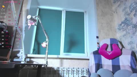 Snapshot of kawaii_power_uwu chatting on September 2025 10:04:02 AM Kira-chan online show from September 2025 10:04:02 AM