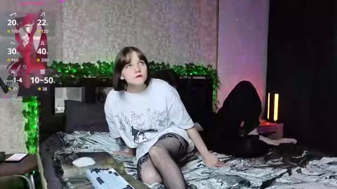 Snapshot of kawaiihornyartists chatting on December 2025 06:50:01 AM kawaiihornyartists online show from December 2025 06:50:01 AM