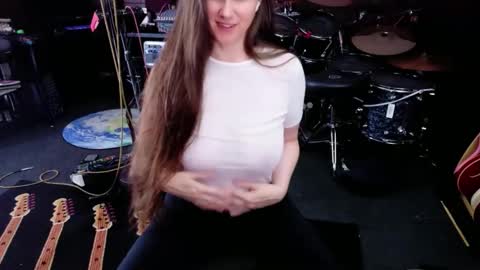Kayla online show from May 2026 01:38:02 PM