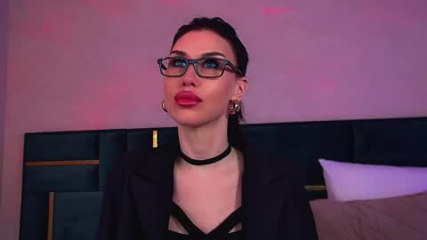 Kayla online show from May 2026 06:34:02 PM