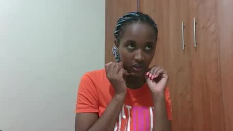 kaylar online show from April 2026 08:01:02 PM