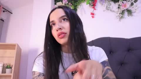 Snapshot of kaylee_lee chatting on July 2026 04:07:02 AM kaylee_lee online show from July 2026 04:07:02 AM