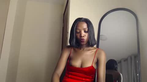Snapshot of kayleeeee_ee chatting on April 2026 04:31:02 PM Kaylee online show from April 2026 04:31:02 PM