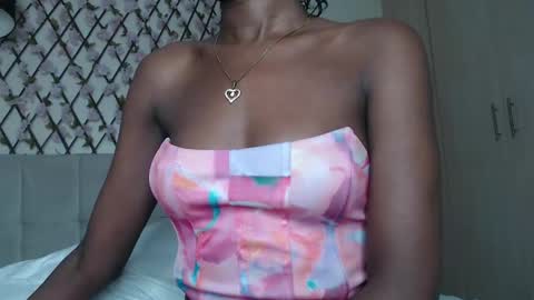 Snapshot of kayleeeee_ee chatting on May 2026 12:27:01 AM Kaylee online show from May 2026 12:27:01 AM
