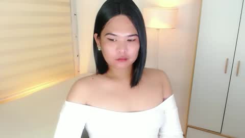 Y O U R        F U T U R E       K A Y L E E  online show from February 2025 06:28:01 AM