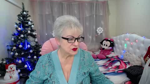 kaylesmoll online show from January 2025 07:27:02 PM