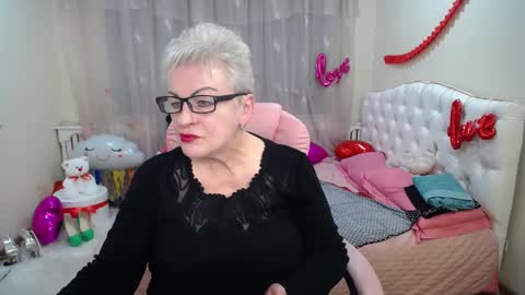 kaylesmoll online show from March 2025 07:09:02 PM