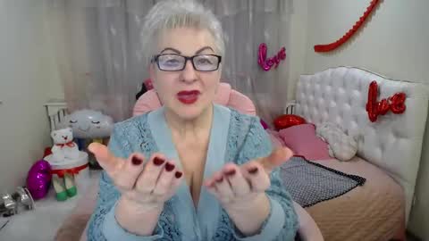 kaylesmoll online show from March 2025 04:16:02 AM