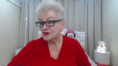 kaylesmoll online show from January 2026 07:29:01 PM