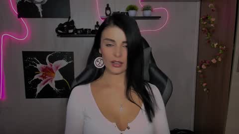 kayworl online show from December 2024 01:47:01 PM