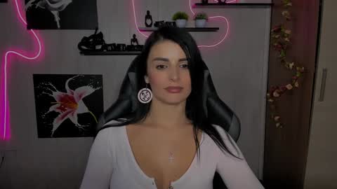 kayworl online show from December 2024 04:50:01 PM