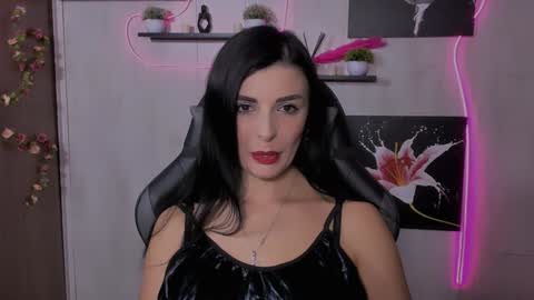 kayworl online show from February 2025 01:11:02 PM