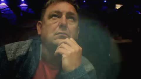 kazor3001 online show from April 2026 12:14:01 PM