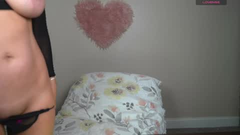 EliandKylie online show from September 2025 02:56:02 AM