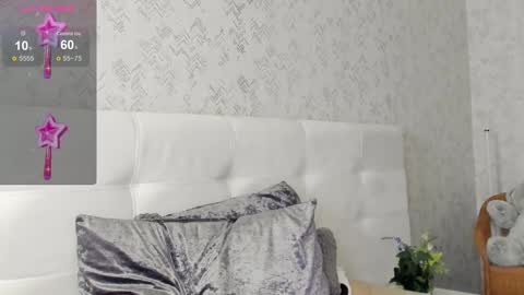 Snapshot of ke1ly_powell chatting on January 2025 06:13:02 AM Kelly GMT 2 Su We Th Fr Sa 0300AM-09-00AM online show from January 2025 06:13:02 AM