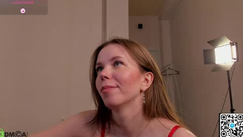 Snapshot of ke1ly_powell chatting on May 2026 10:32:02 AM Kelly GMT 2 Su We Th Fr Sa 0300AM-09-00AM online show from May 2026 10:32:02 AM