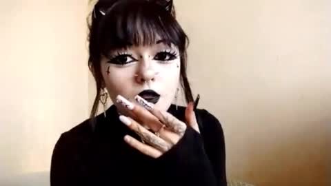 Snapshot of keelyha chatting on February 2026 01:04:01 PM keelyha online show from February 2026 01:04:01 PM