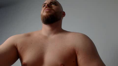 Snapshot of keenanhunkxd chatting on November 2025 01:00:01 PM Keenan Hunk online show from November 2025 01:00:01 PM