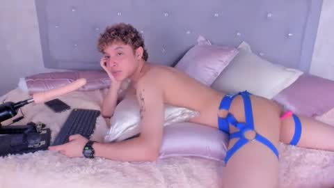 kei oliver online show from February 2025 12:59:01 PM