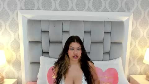 Snapshot of keiira_fox chatting on January 2026 11:15:02 AM Keiira Fox online show from January 2026 11:15:02 AM