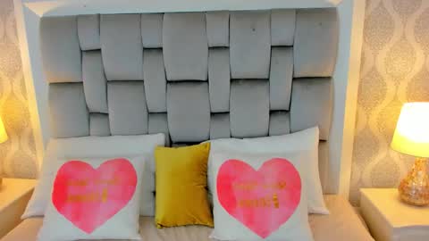 Snapshot of keiira_fox chatting on January 2026 11:26:01 AM Keiira Fox online show from January 2026 11:26:01 AM