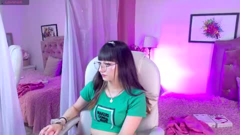 Snapshot of keiko_amane chatting on May 2026 03:22:01 AM online show from May 2026 03:22:01 AM