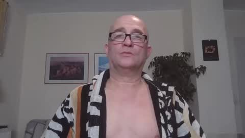 Snapshot of keilie1 chatting on January 2025 08:24:01 PM keilie1 online show from January 2025 08:24:01 PM