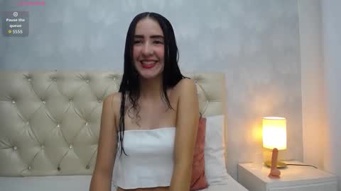 Keily online show from November 2025 11:35:01 AM