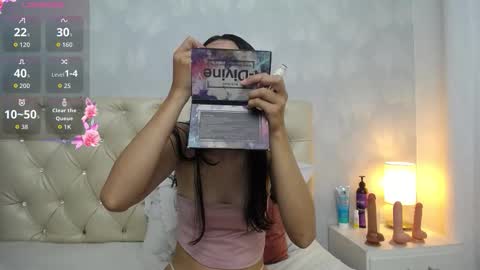 Keily online show from December 2025 11:26:02 AM