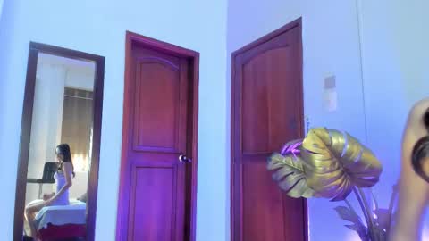 Keimy Wilde online show from December 2025 06:02:01 PM