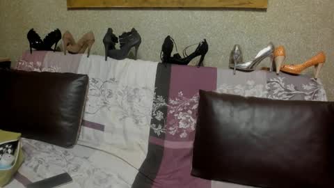 Snapshot of keira_neill chatting on January 2026 05:35:02 AM Kenya online show from January 2026 05:35:02 AM