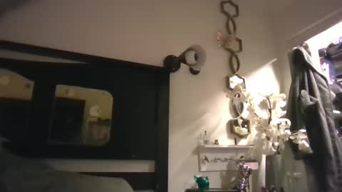 clyde online show from March 2025 06:26:02 AM