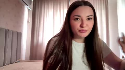 Molly online show from April 2026 07:36:02 AM