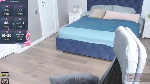 Snapshot of kellielowie chatting on January 2025 08:35:02 AM kellielowie online show from January 2025 08:35:02 AM