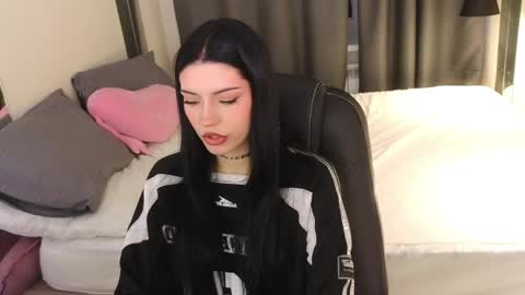 Kelly online show from May 2026 06:21:03 AM