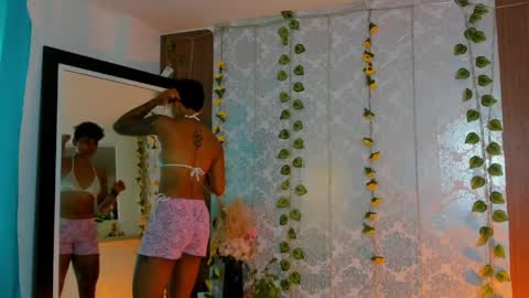 kelly__thomson online show from May 2026 02:34:02 PM