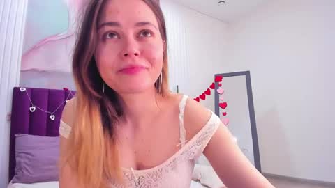 Snapshot of kelly_cuutie chatting on February 2025 05:33:02 AM Kelly online show from February 2025 05:33:02 AM