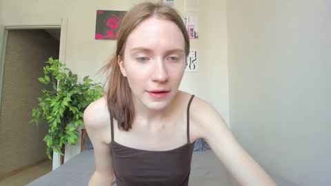 Snapshot of kelly_gerzikaaa chatting on April 2026 05:35:01 AM kelly_gerzikaaa online show from April 2026 05:35:01 AM