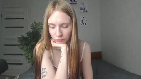 Snapshot of kelly_gerzikaaa chatting on May 2026 03:17:01 PM kelly_gerzikaaa online show from May 2026 03:17:01 PM